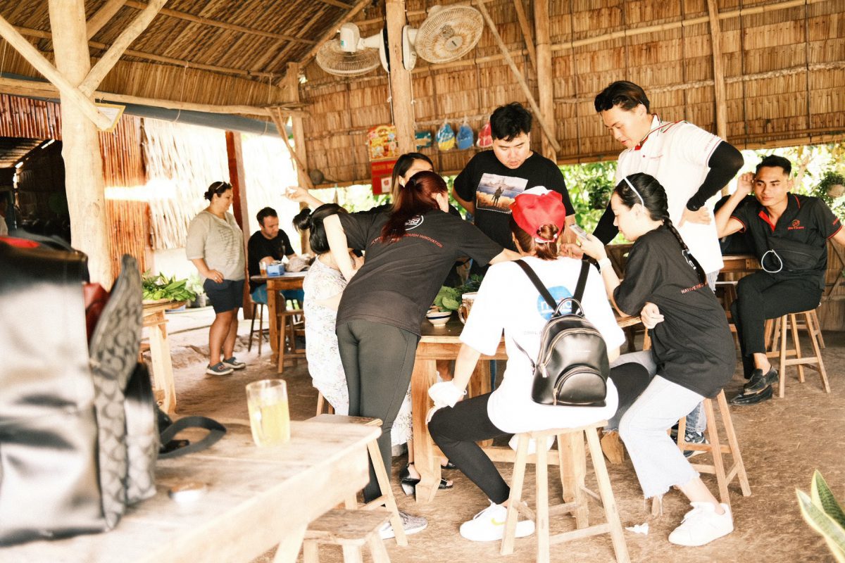 Nhu Y Travel