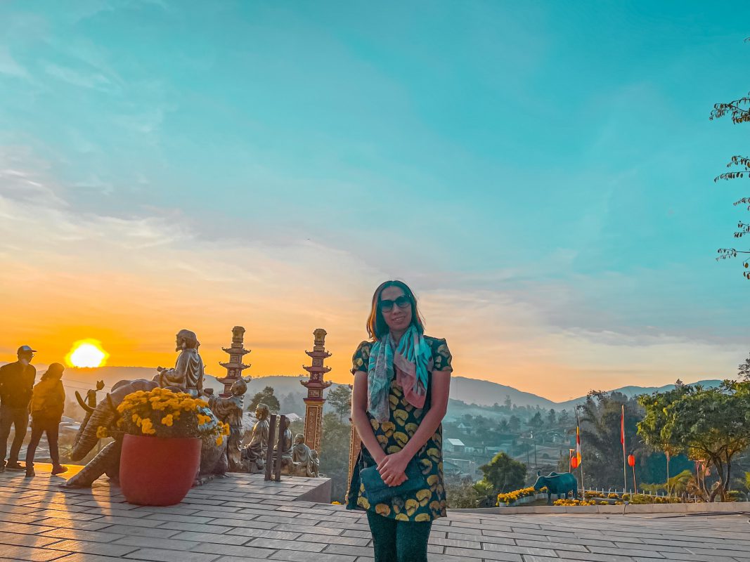 Nhu Y Travel